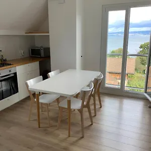 https://superbe-appartement-avec-vue-lac.hotels-rhonealpes.com